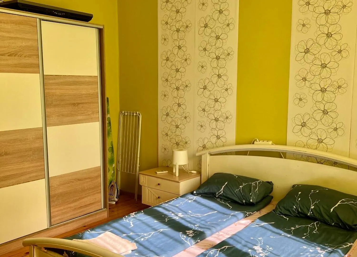 Serdika station, bright&cozy apartment Sofia