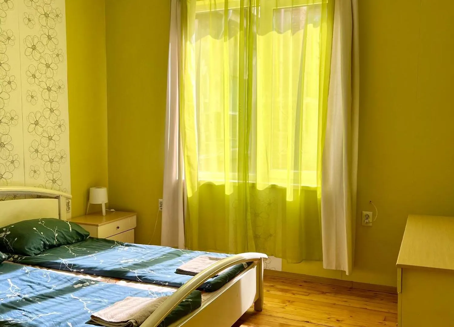 Serdika station, bright&cozy apartment Sofia